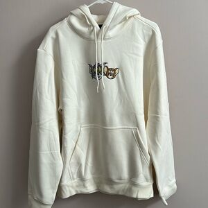 H & M, Mens large sweatshirt. Regular fit. Cream Color. NWT